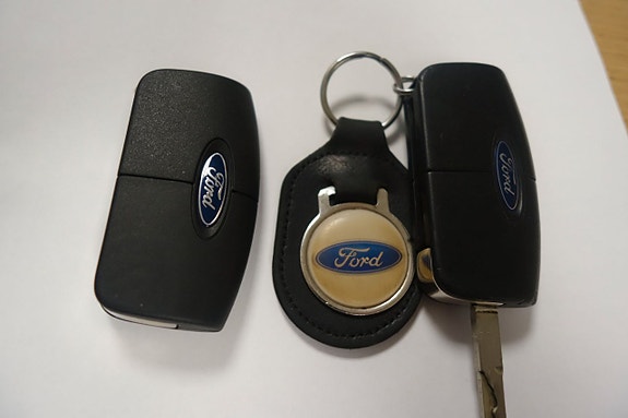 Ford C-Max 10 of 13