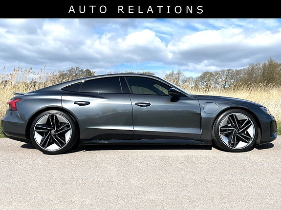 Audi e-tron GT RS 8 of 17