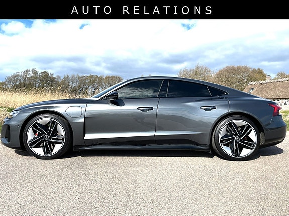 Audi e-tron GT RS 9 of 17