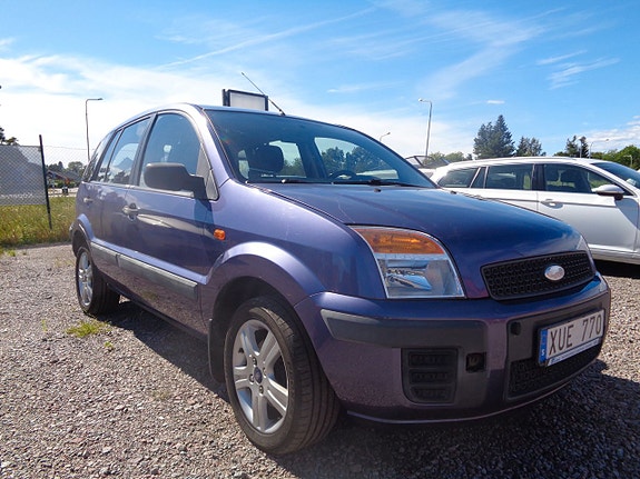 Ford Fusion 5 of 5