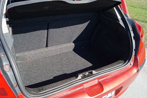 Renault Clio 9 of 9