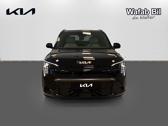 Kia EV3 2 of 5