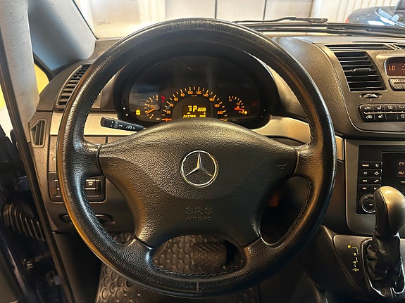 Mercedes-Benz Viano 9 of 21