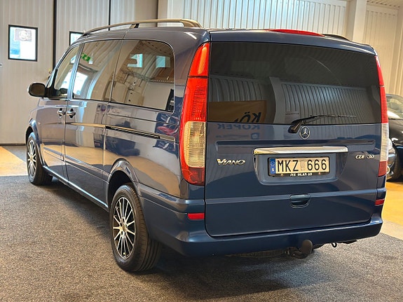 Mercedes-Benz Viano 4 of 5
