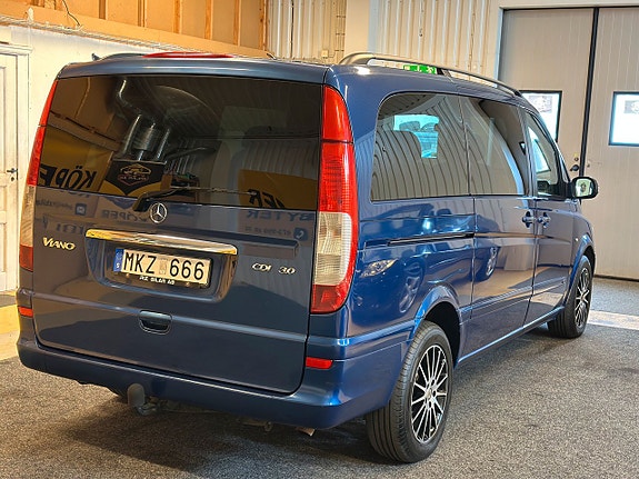 Mercedes-Benz Viano 5 of 5