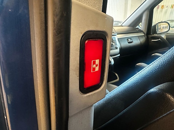 Mercedes-Benz Viano 13 of 21