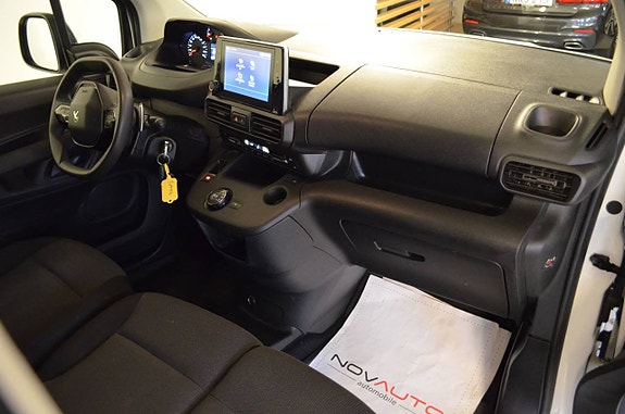 Peugeot Partner 16 of 21