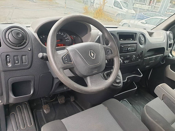 Renault Master 15 of 18