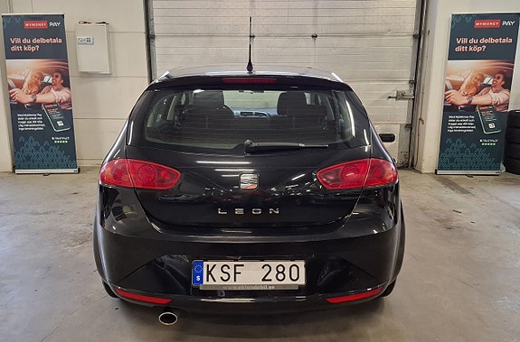 Seat Leon 9 of 20