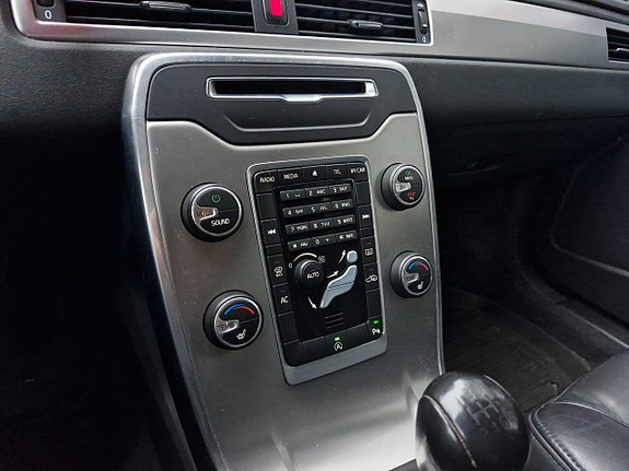 Volvo V70 10 of 14