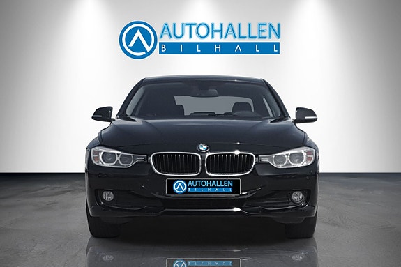 BMW 320 2 of 13