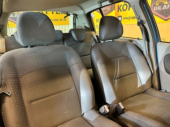 Renault Clio 10 of 15