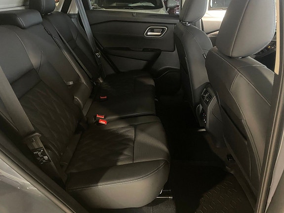 Nissan X-Trail 11 of 19