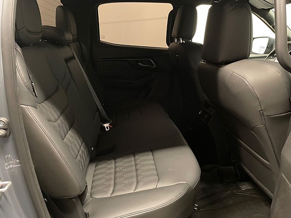 Isuzu D-max 7 of 8