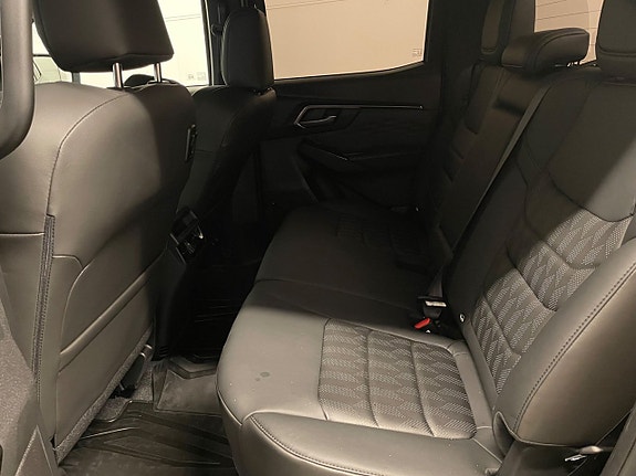 Isuzu D-max 6 of 8