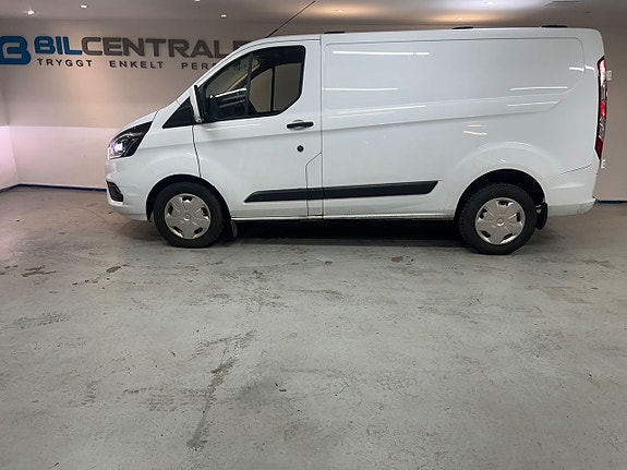 Ford Transit Custom 10 of 16