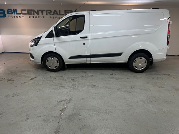 Ford Transit Custom 11 of 16