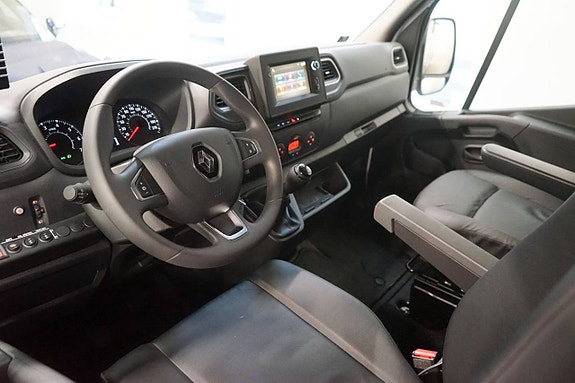 Renault Ume Light-5s 8 of 13