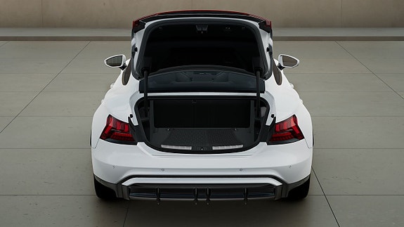 Audi e-tron 6 of 12