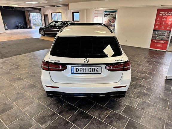 Mercedes-Benz AMG GT 63 s 7 of 21