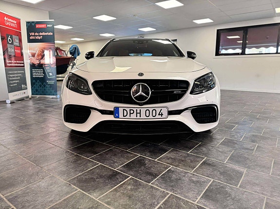 Mercedes-Benz AMG GT 63 s 6 of 21