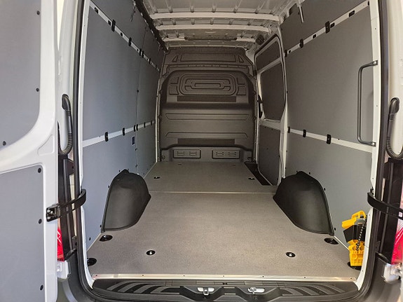 Mercedes-Benz eSprinter 414 6 of 6
