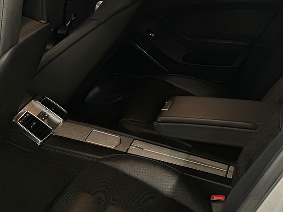 Porsche Panamera Turbo 27 of 27