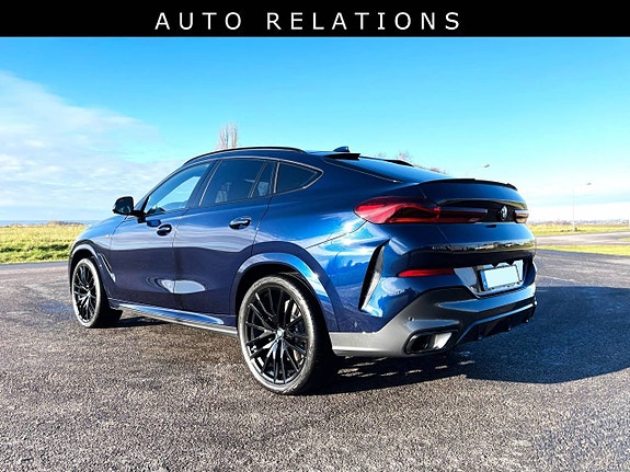 BMW X6 2 of 11