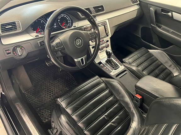 Volkswagen Passat Alltrack 15 of 22