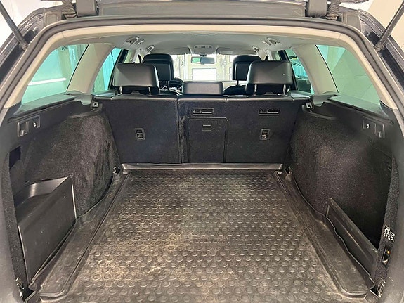 Volkswagen Passat Alltrack 21 of 22