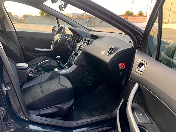 Peugeot 308 7 of 7