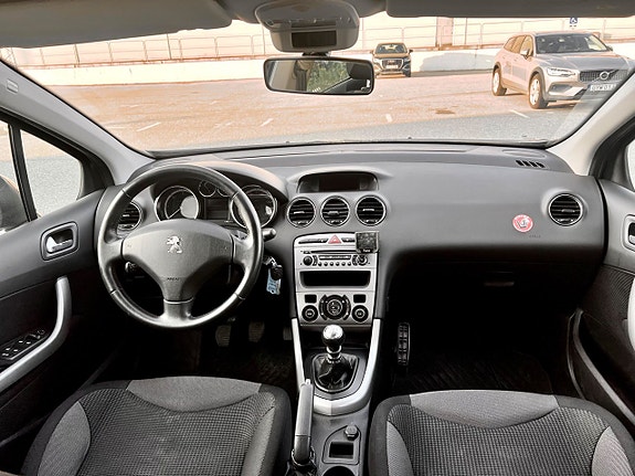 Peugeot 308 6 of 7