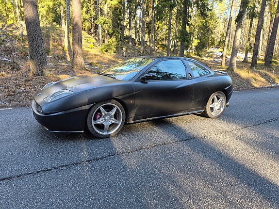 Fiat Coupe 2 of 19