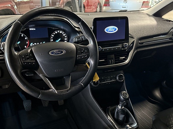 Ford Fiesta 5 of 11