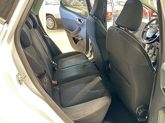 Ford Fiesta 7 of 11