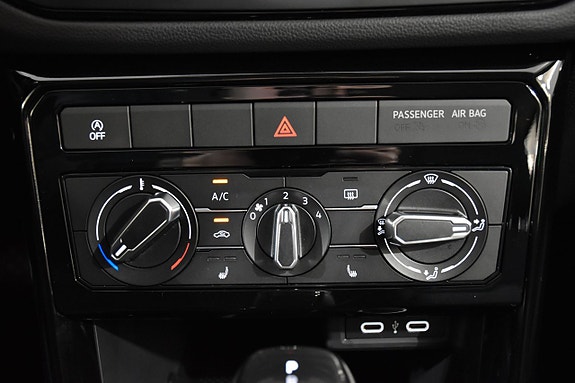 Volkswagen T-Cross 17 of 23