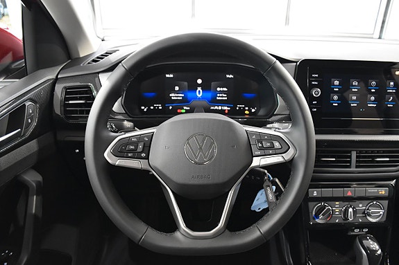 Volkswagen T-Cross 10 of 23