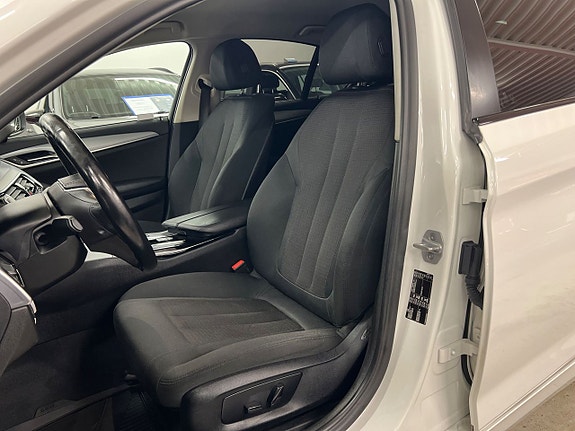 BMW 520i 9 of 18