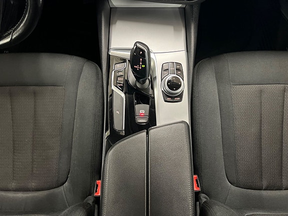 BMW 520i 16 of 18