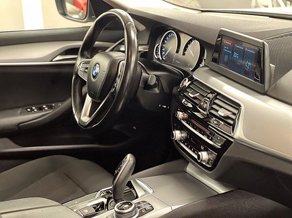 BMW 520i 17 of 18