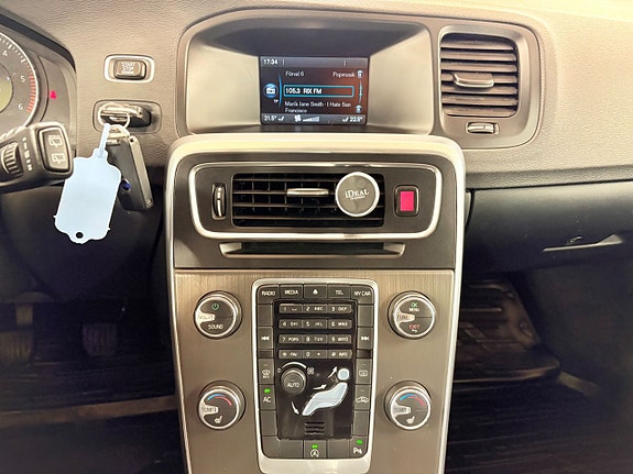 Volvo V60 15 of 18