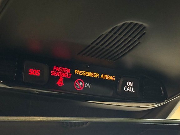 Volvo V40 20 of 22