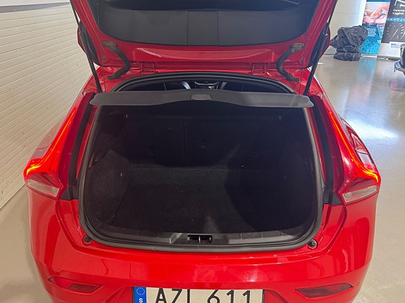 Volvo V40 21 of 22