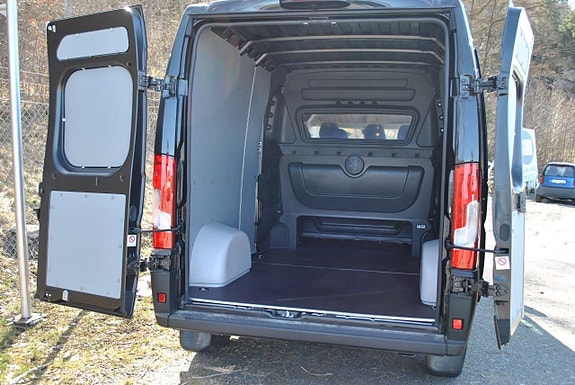 Peugeot Boxer 16 of 16