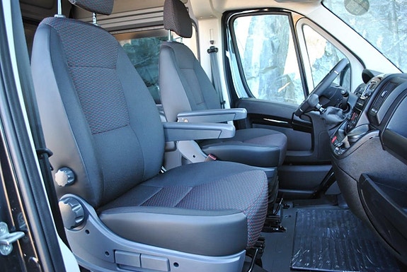 Peugeot Boxer 9 of 16