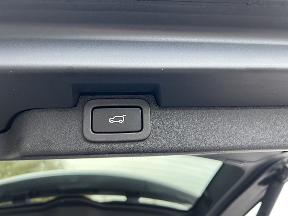 Land Rover Discovery 13 of 20