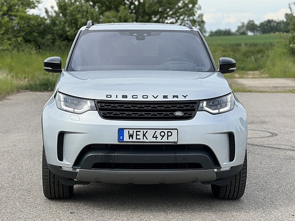 Land Rover Discovery 2 of 5