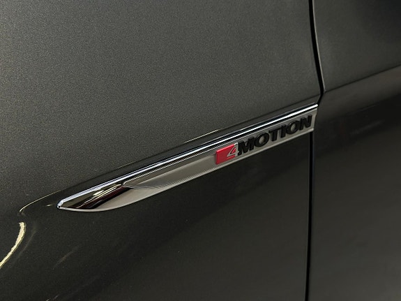 Volkswagen Passat 22 of 26
