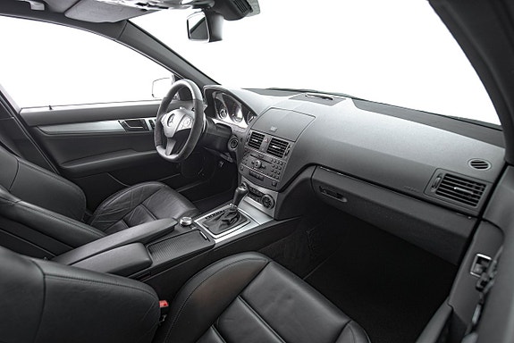 Mercedes-Benz C63 14 of 30