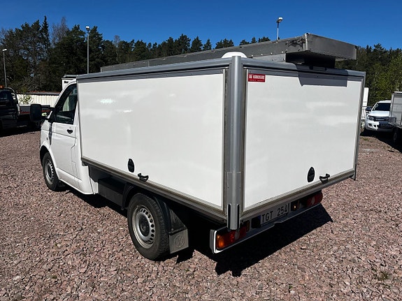 Volkswagen Transporter 3 of 5
